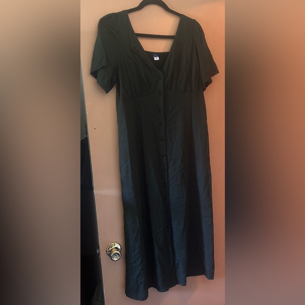 Old Navy Black Midi Dress